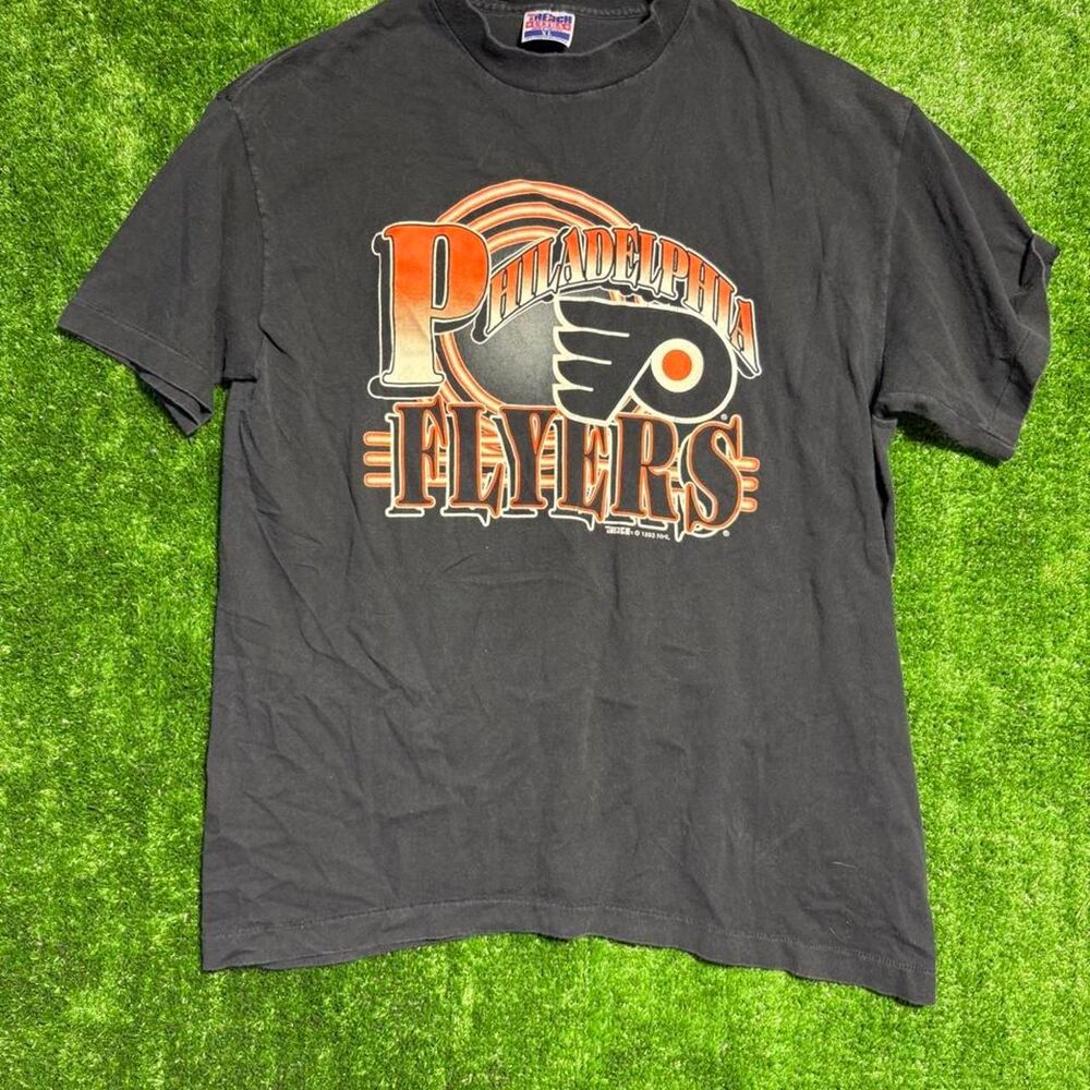 Nhl Men's Black and Navy T-shirt